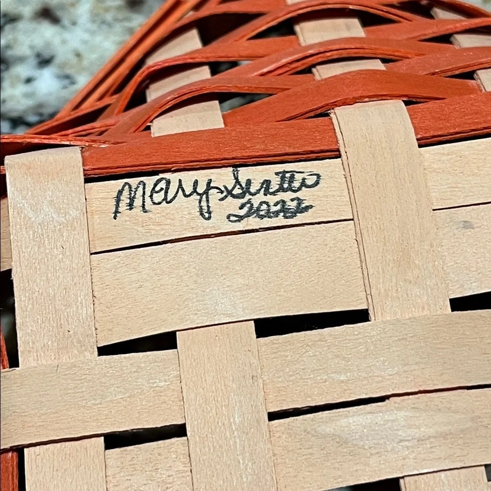 Longaberger Basket signed by renowned weaver Mary Senter, dated 2022
